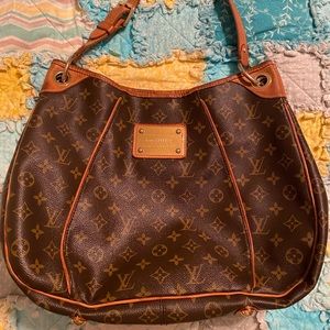 Louis Vuitton Bag ✨